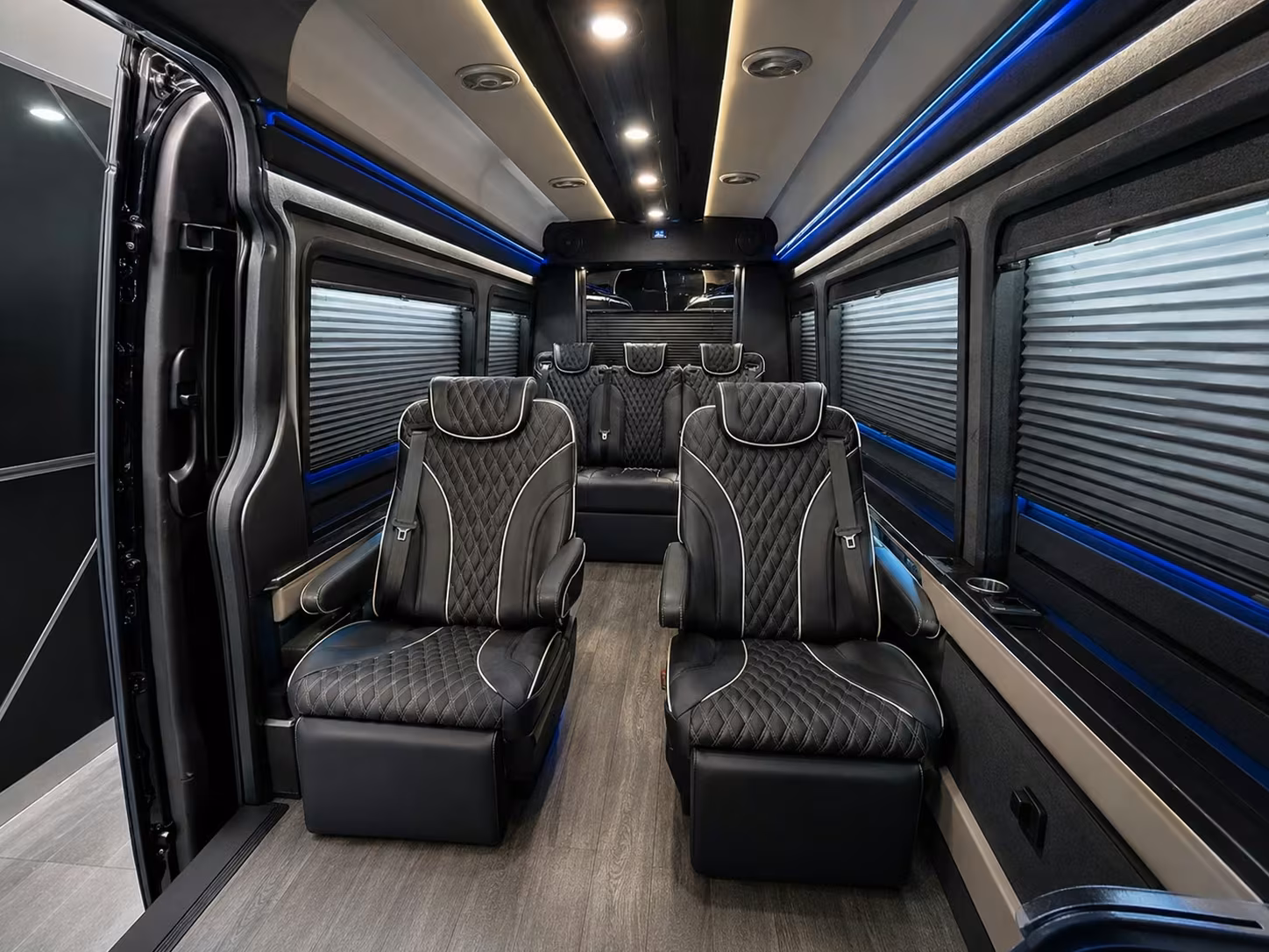 early morning and late night airport bus rentals in vacaville