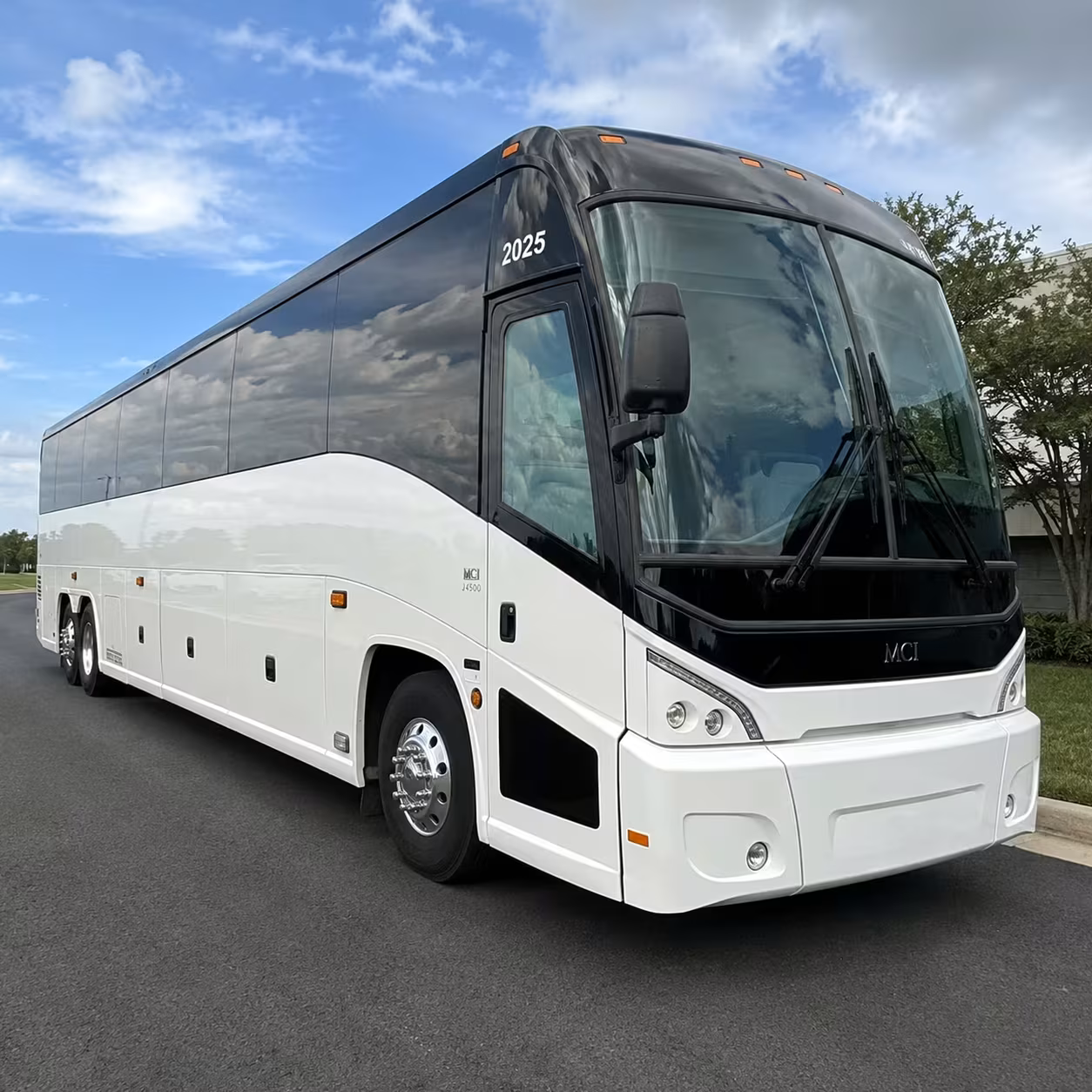 vacaville charter bus rentals for corporate events and retreats